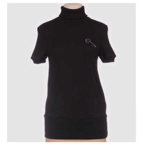 Designer's Black Turtleneck - Picture 4 of 7